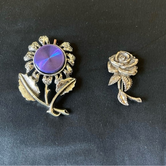 Sterling Jewelry - vintage Jewelarama blue flower brooch + sterling silver rose brooch or pendant